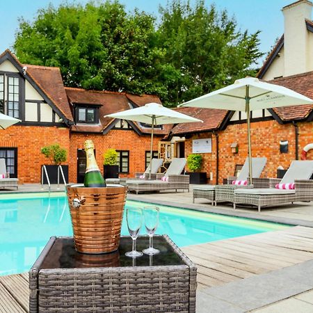 The Inn On The Green Cookham Dean Exterior photo
