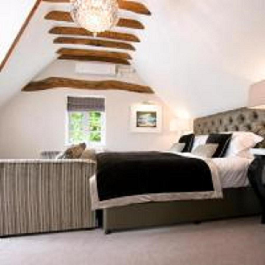 The Inn On The Green Cookham Dean Exterior photo