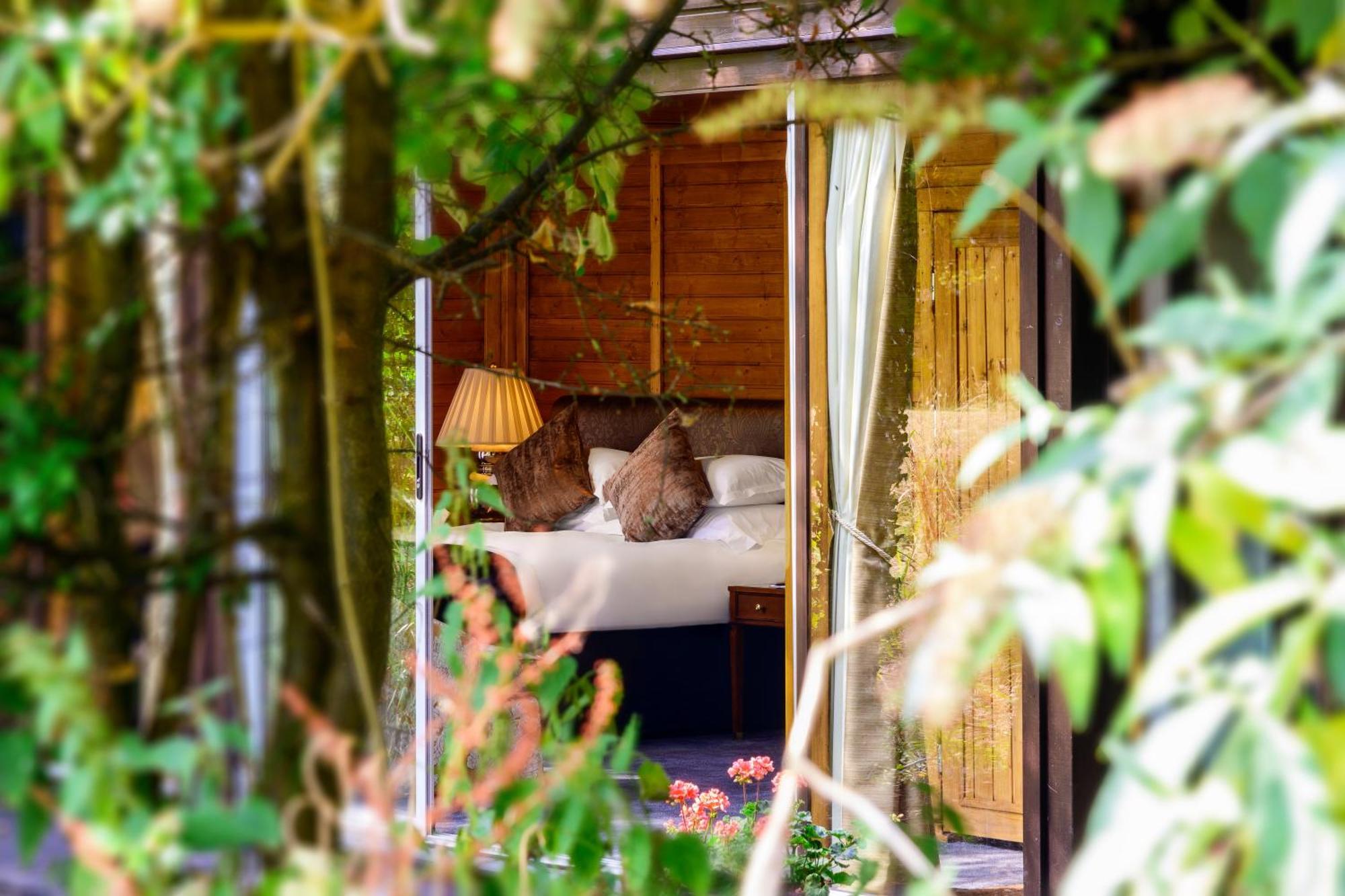 The Inn On The Green Cookham Dean Exterior photo